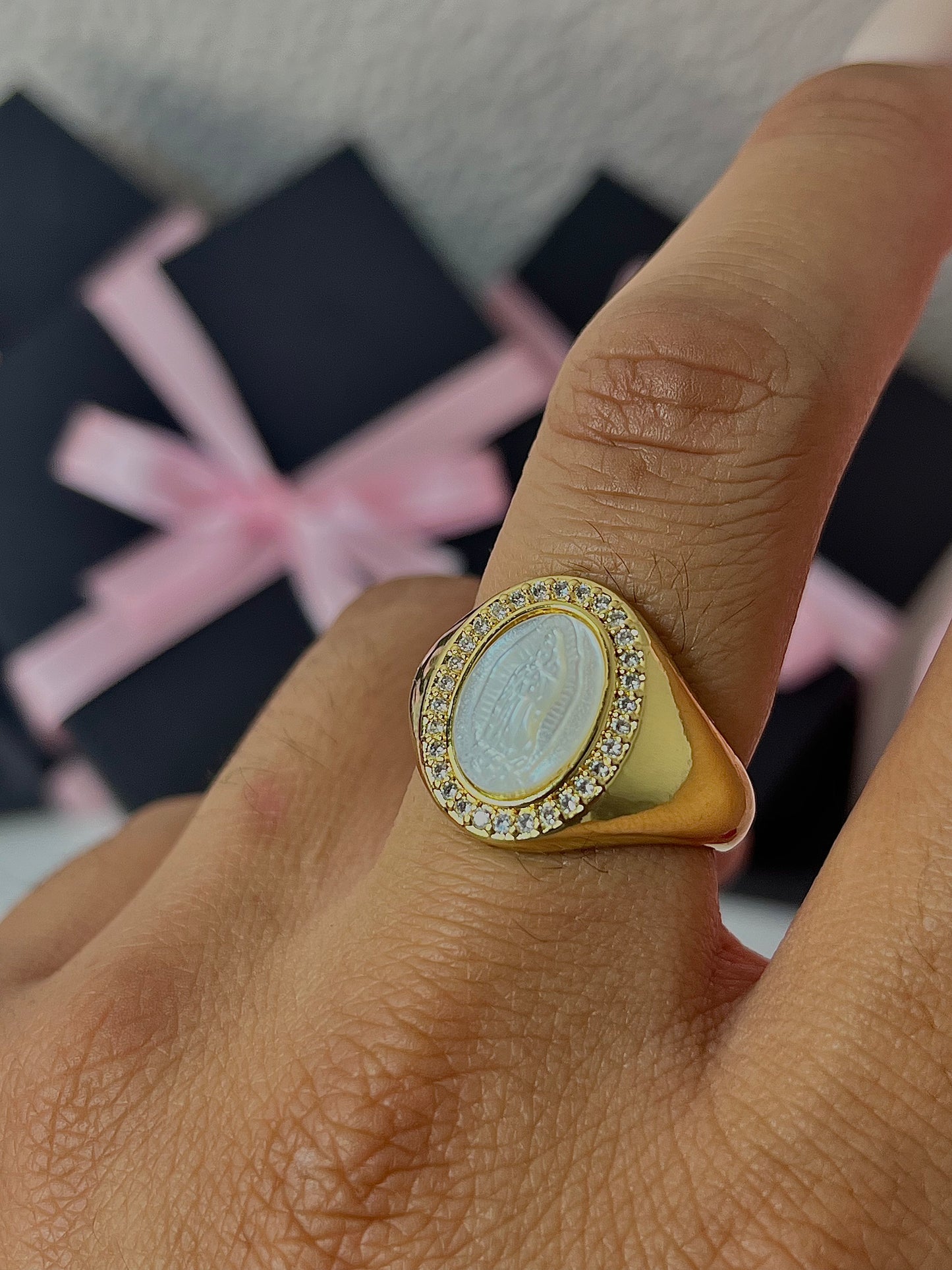 Pearly, Guadalupe Ring
