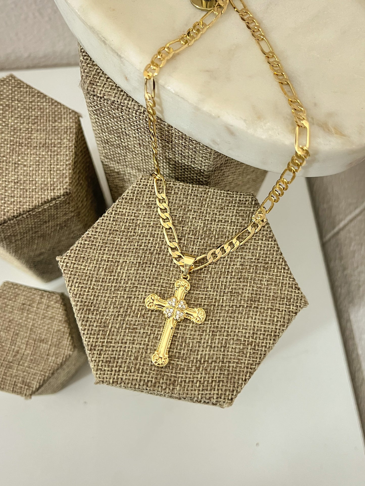 Cruz necklace