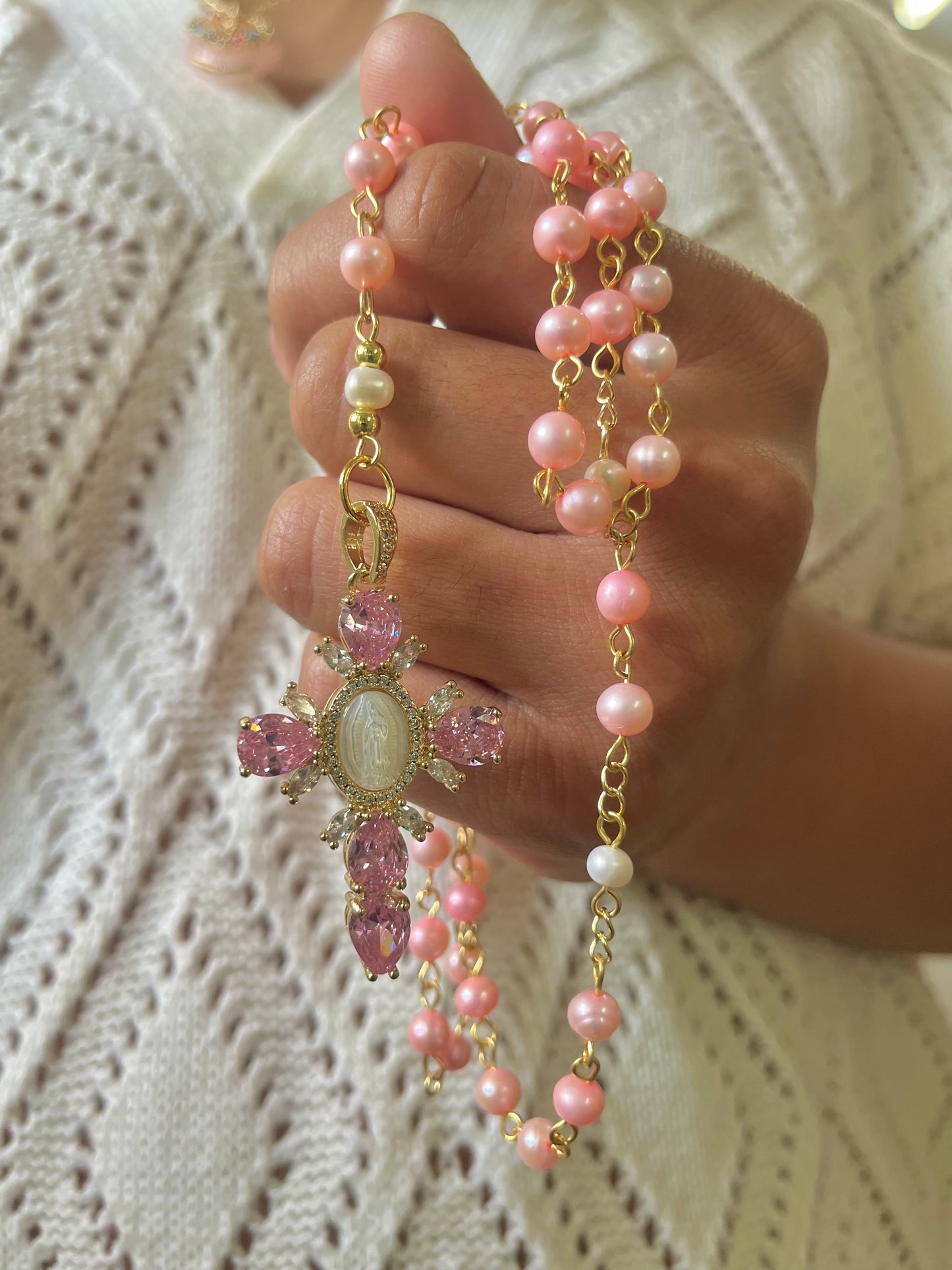 Clairmont, Pink freshwater pearl rossary