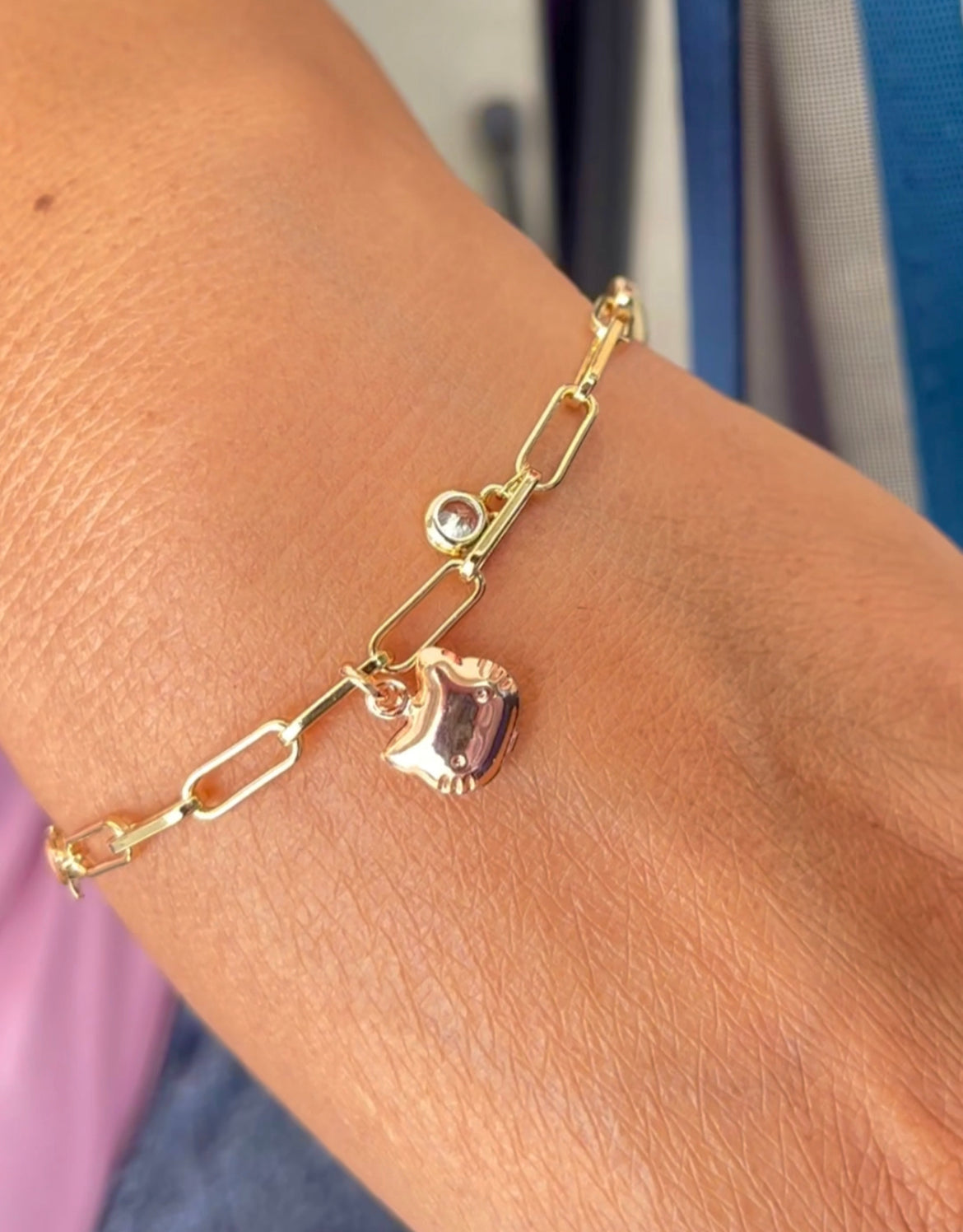 HK charm, Love bracelet